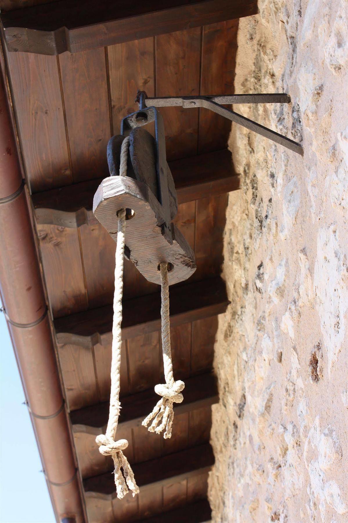 La Casa Su Le Dimore Del Borgo Aparthotel Santo Stefano Di Sessanio Exterior foto